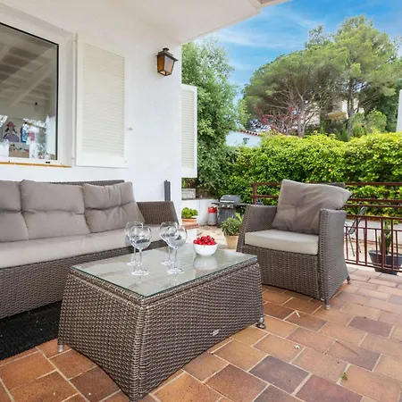 Petramar By Interhome Lloret de Mar